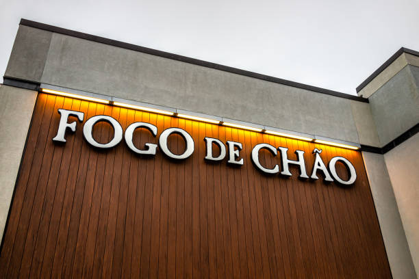 Is Fogo de Chão Open for Lunch on Weekdays?