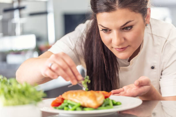 plating food