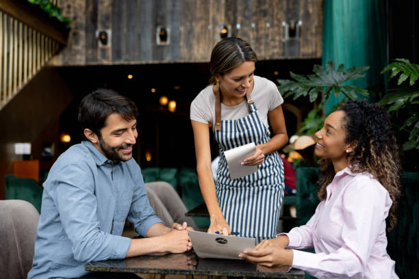 budget-friendly dining tips